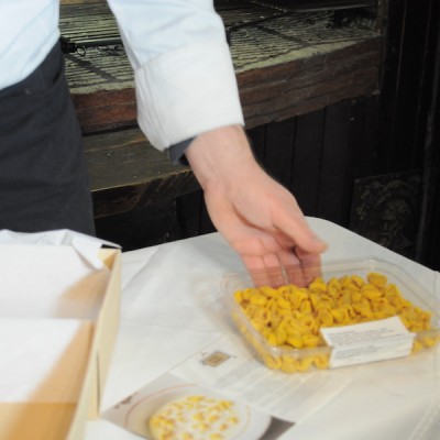 Box of Tortellini by Osteria del Mirasole (1 kg)